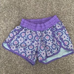 lululemon Tracker V 4” shorts!